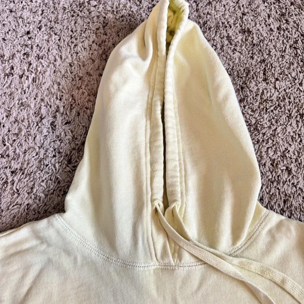 Peloton Cropped Hoodie Sweatshirt Size M Pastel Yellow Green‎ Athleisure - Picture 5 of 11